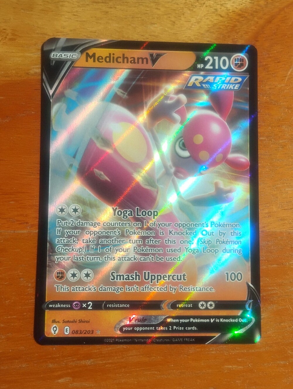 Mint 2021 Holo Ultra Rare Medicham V 083/203 Evolving Skies Pokemon Card